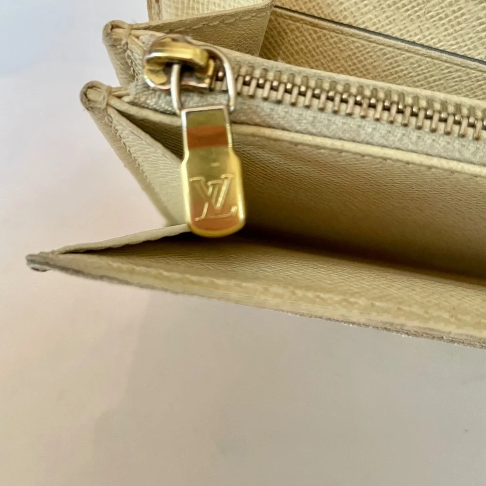 Louis Vuitton Damier Azur Sarah Wallet PorteFeuille LV Canvas - Picture 6 of 16